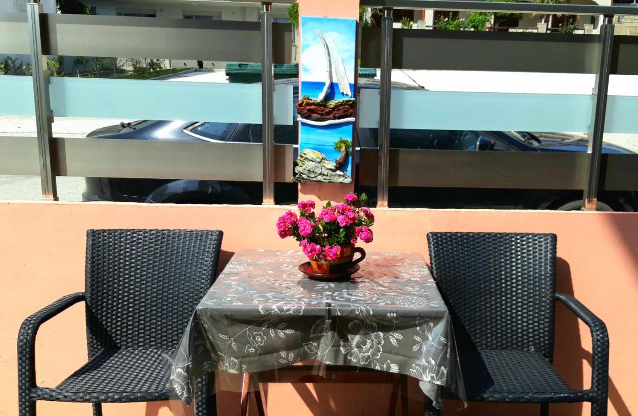 Apartmenthotel Sithon Сарти Екстериор снимка
