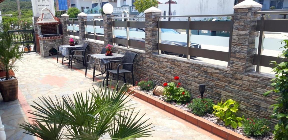 Apartmenthotel Sithon Сарти Екстериор снимка